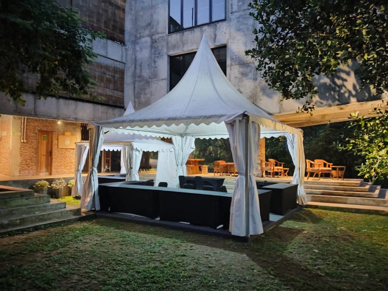 SEWA TENDA SARNAVIL CILEUNGSI DI BOGOR